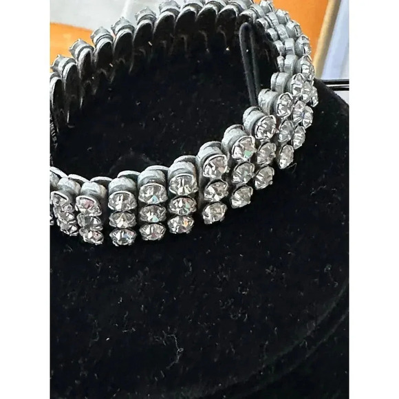 Vintage Silver Tone Metal and Clear Rhinestone Expansion Bracelet - Picture 4 of 8